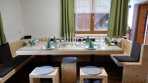 Appartement (Mottnerhof) | Repas dans la chambre
