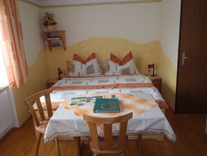 Comfort Room | Free WiFi, bed sheets - Bauernhof Waira (Yspertal)