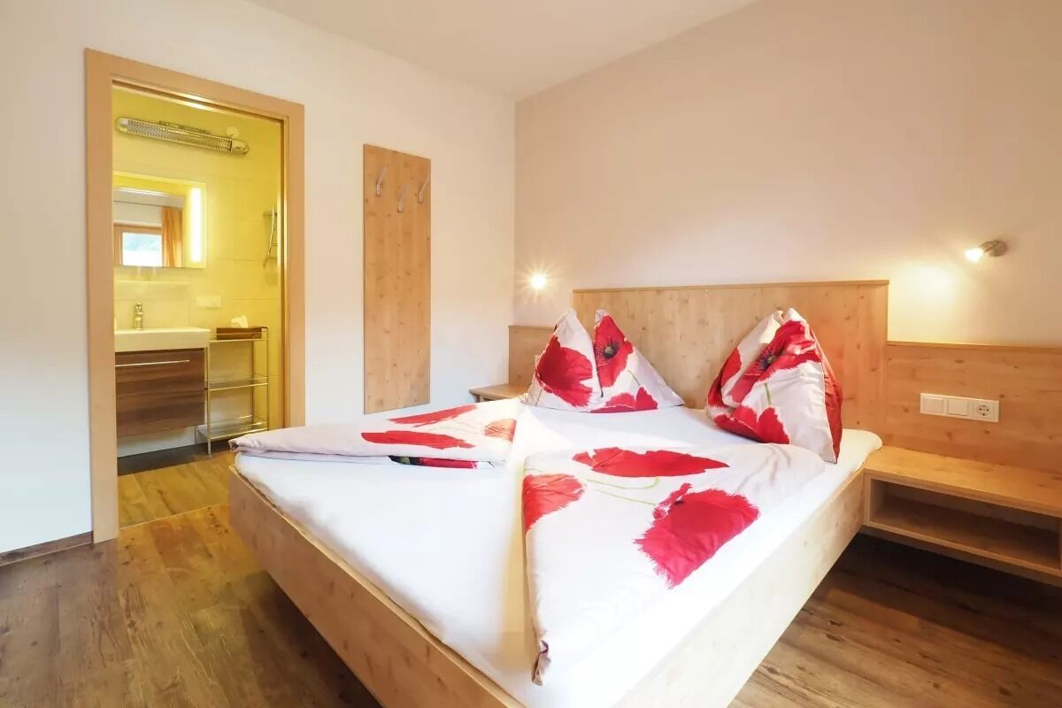 Babybetten, kostenloses WLAN, Bettwäsche