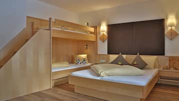 Hypo-allergenic bedding, in-room safe, blackout curtains