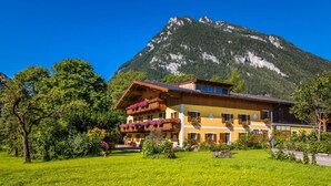 Front of property - Starbauer (Golling an der Salzach)