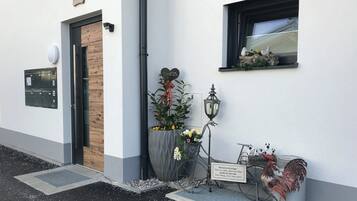 Panoramic-Apartment, 2 Schlafzimmer | Terrasse/Patio