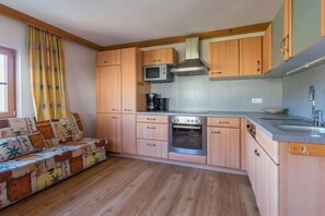 อพาร์ทเมนท์สำหรับครอบครัว, 1 ห้องนอน (Schaf) | ครัวส่วนตัว | ตู้เย็น, เตาอบ, เตาประกอบอาหาร, เครื่องล้างจาน