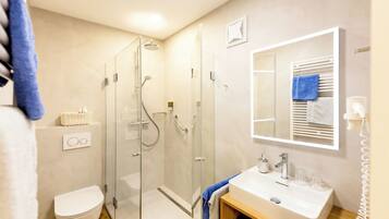 Apartment, 2 Bedrooms (Fuchsenloch) | Bathroom | Shower, rainfall showerhead, hair dryer, heated floors
