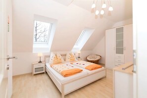 2 bedrooms, free WiFi, bed sheets
