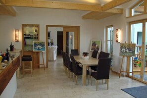 Free buffet breakfast - Familie Bauer – Bioweingut Bauer (Großriedenthal)