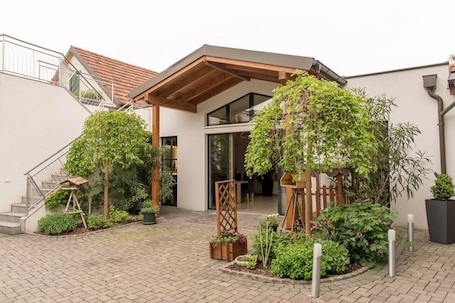 Exterior. Familie Bauer – Bioweingut Bauer