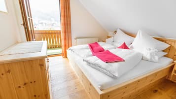 Basic-Apartment, 1 Schlafzimmer, Balkon (Typ A) | 1 Schlafzimmer, hochwertige Bettwaren, Daunenbettdecken, Zimmersafe