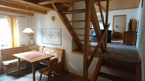 In-room dining - Biobauernhof Gollner (Ulrichsberg)