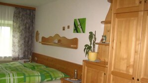 Double Room | Desk, WiFi (free), bed sheets - Mittereibenberger (Liebenau)