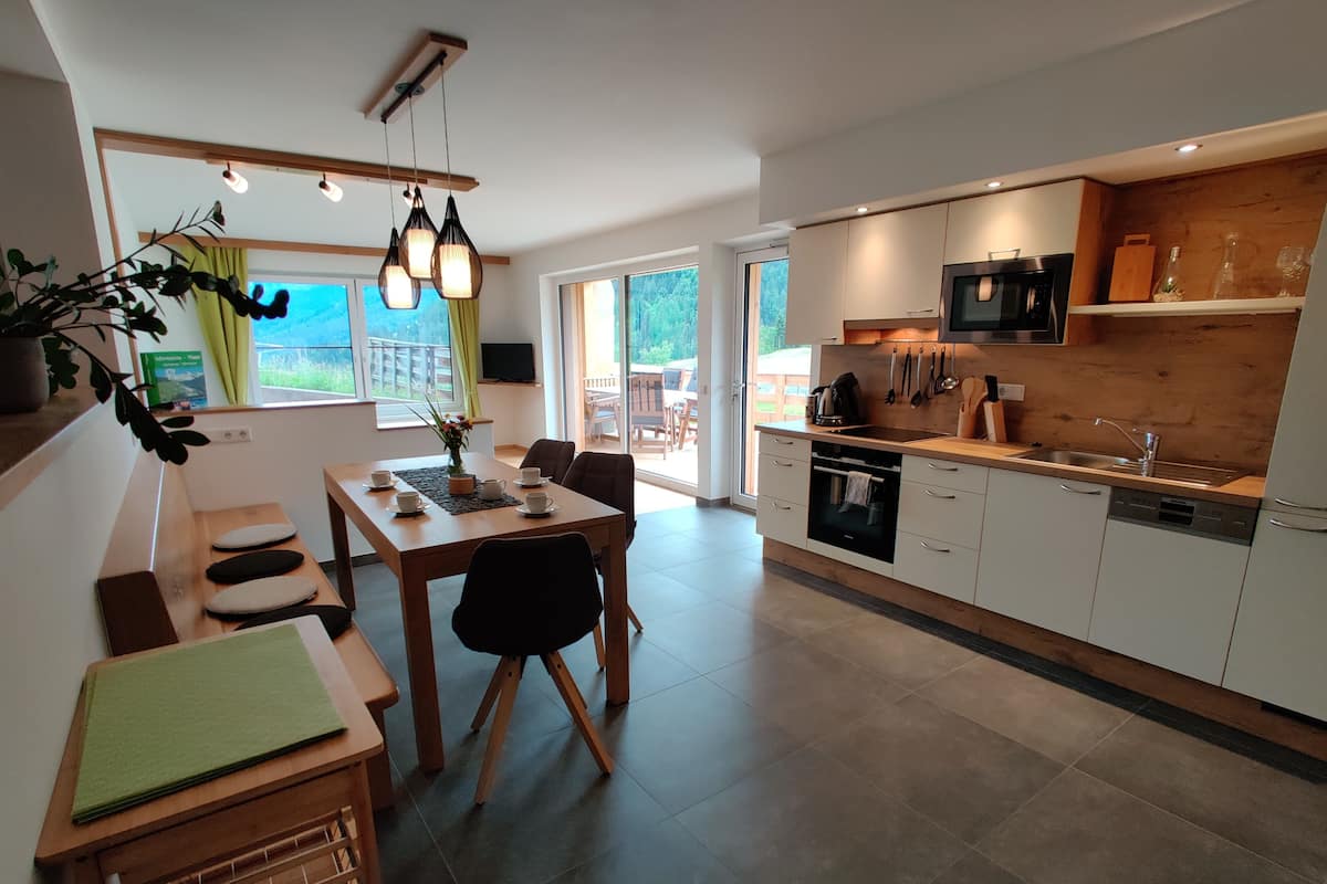 Apartment (Bergkristall) | In-room dining
