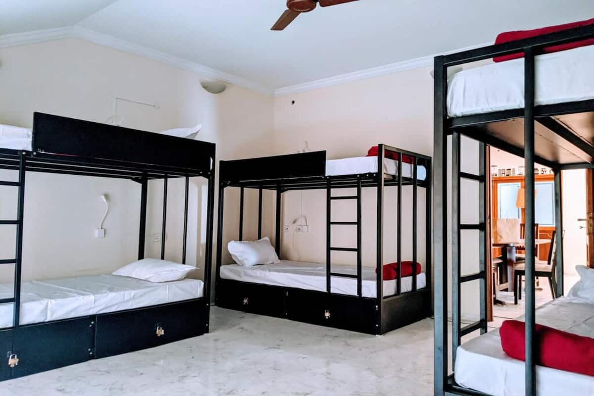 Standard Shared Dormitory, Women only