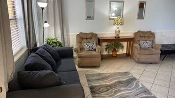 Apartment, 1 Schlafzimmer | Wohnbereich