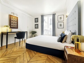 4 habitaciones, escritorio, tabla de planchar con plancha y wifi gratis