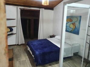 3 bedrooms - Rustic site with lakes (Comendador Levy Gasparian)