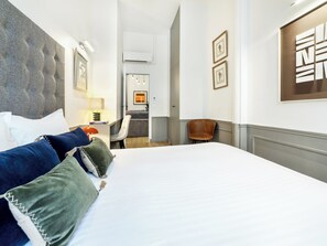 4 chambres, fer et planche à repasser, Wi-Fi gratuit, draps fournis