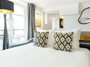 4 Schlafzimmer, Schreibtisch, Bügeleisen/Bügelbrett, kostenloses WLAN