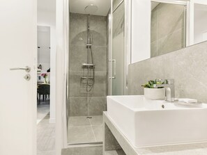 Unclassified image, 3 of 24, button - LivinParis | Luxury 3 Bedrooms Le Marais II (Paris)