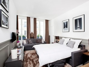 3 chambres, fer et planche à repasser, Wi-Fi gratuit, draps fournis