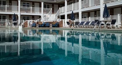 Saratoga Resort