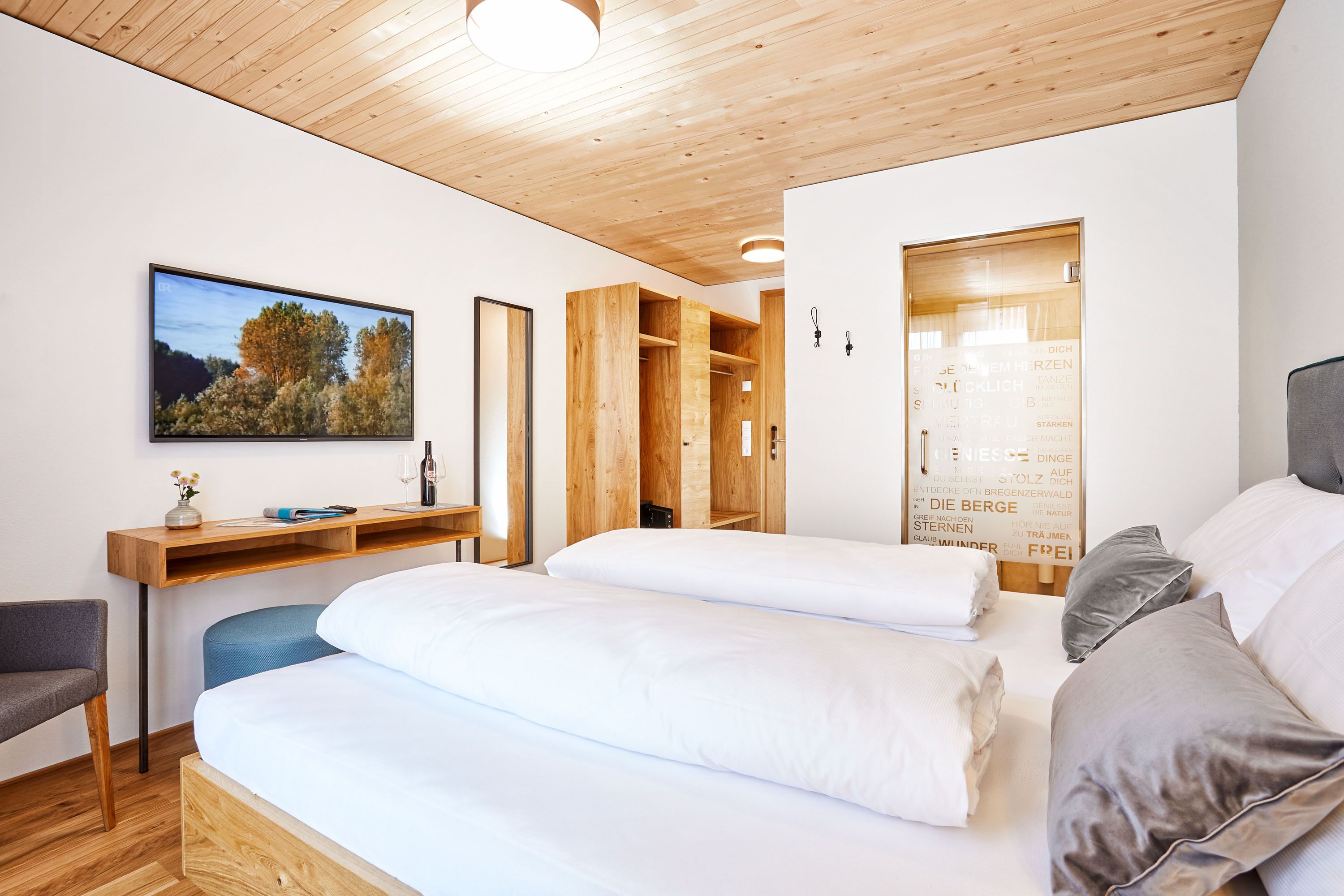 房內夾萬、遮光窗簾/窗簾、隔音、免費 Wi-Fi