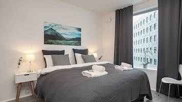 2 habitaciones, tabla de planchar con plancha, wifi y ropa de cama