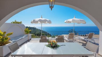 Ristorazione all'aperto