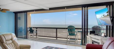 Een televisie en een dvd-speler