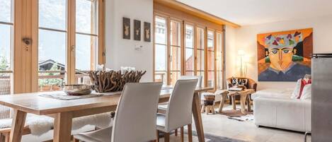 تناول الطعام