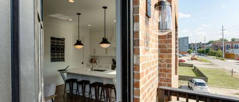 屋外ダイニングエリア