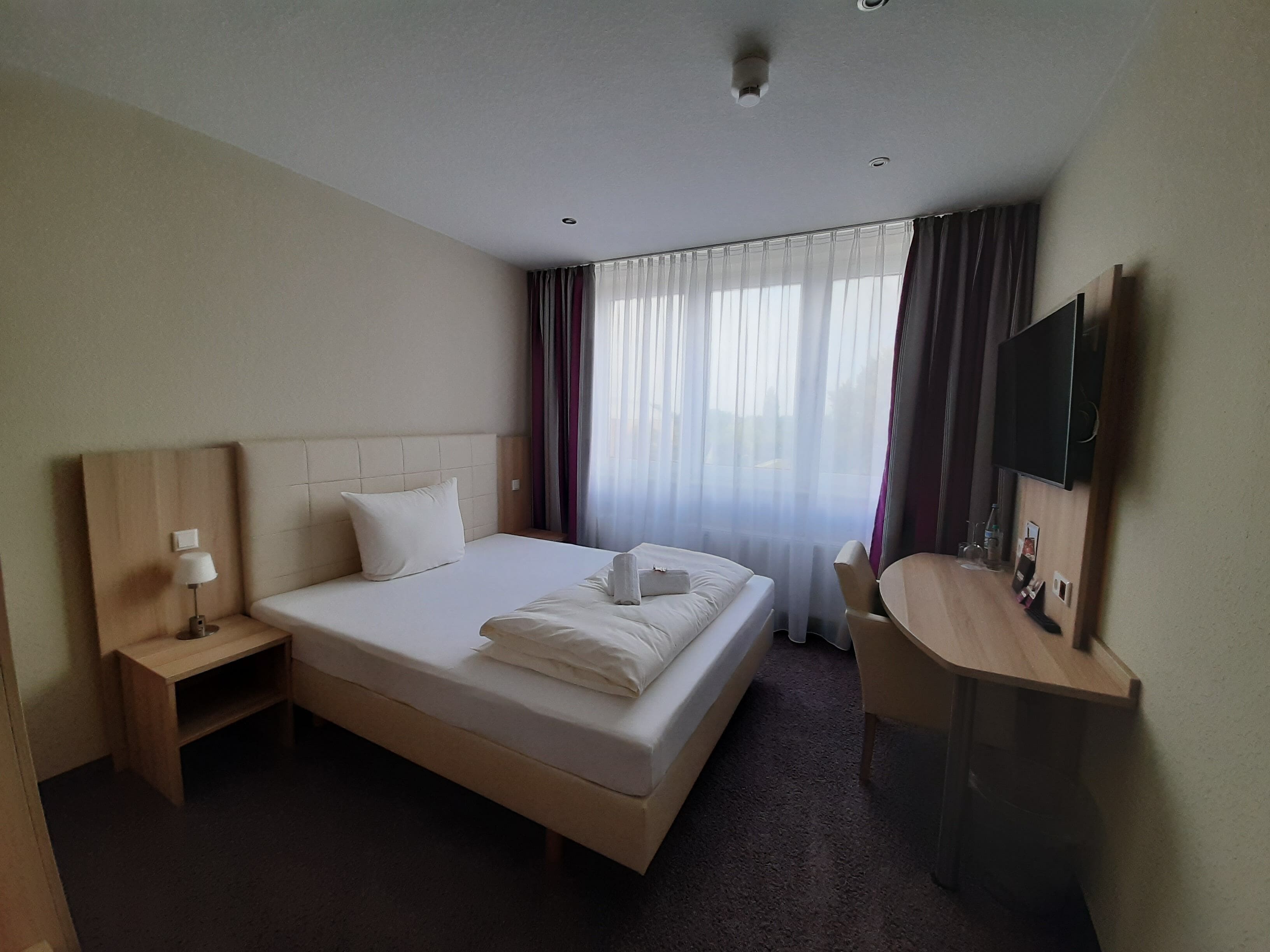 double room, 1 king bed | 1 bedroom, desk, laptop workspace, blackout curtains