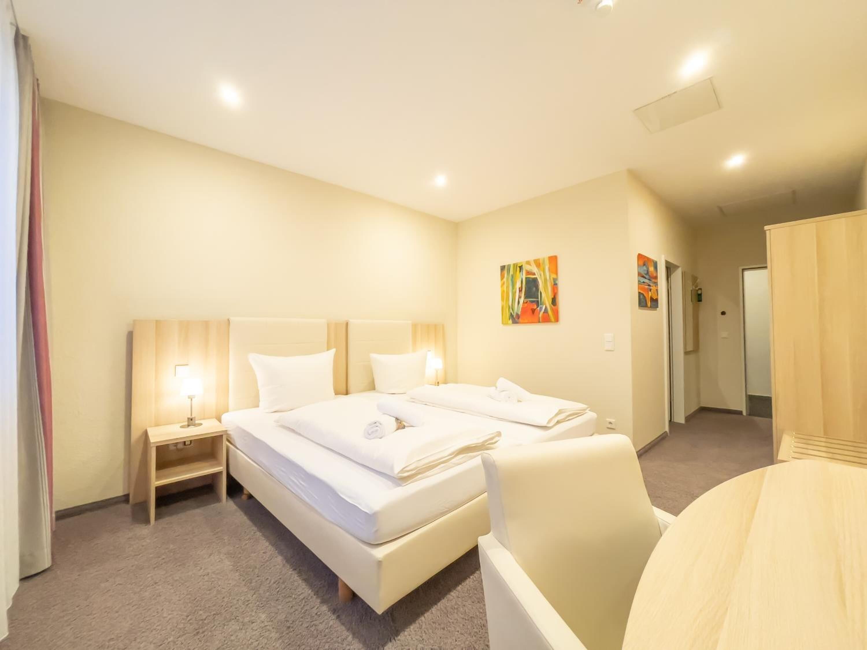 1 bedroom, desk, laptop workspace, blackout curtains