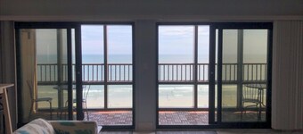 Penthouse - Oceanfront with Pool at Regency Towers