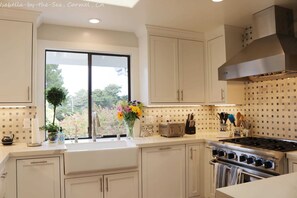 Fridge, microwave, oven, stovetop - Isabella: Beautifully Remodeled Home Two Blocks from Carmel Beach (Carmel)