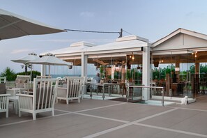 Frokost, lunsj og middag serveres