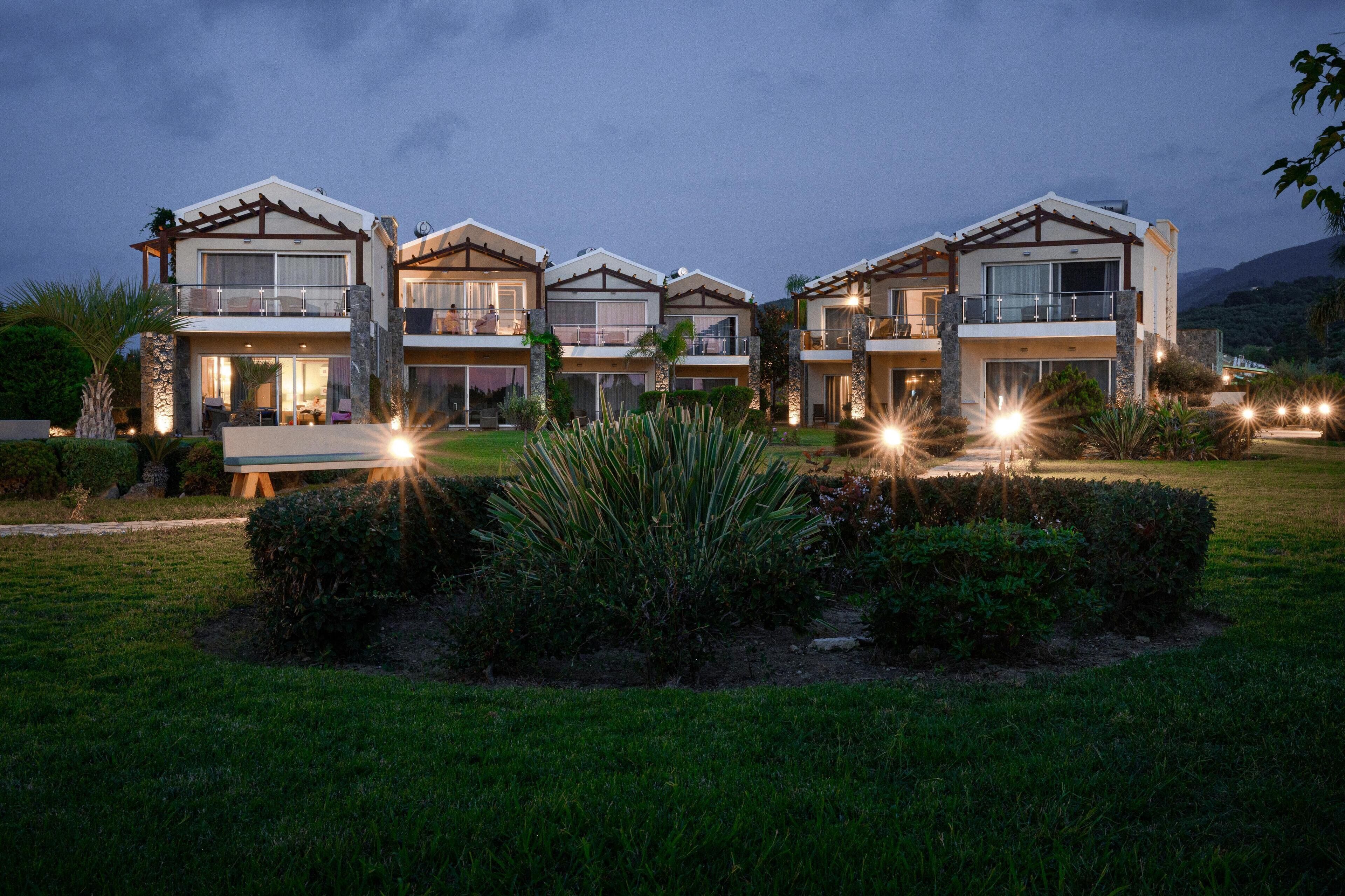 ال منشأة من الخارج