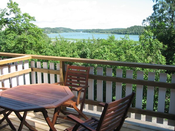 Outdoor dining - Lyhdyn Tila Apartments (Kuusisto)