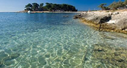 Mediterranes Ferienhaus mit Garten 200 m vom Meer