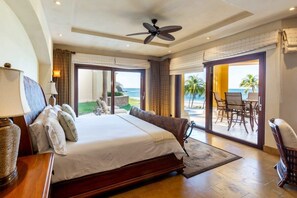 4 Schlafzimmer, Schreibtisch, Bügeleisen/Bügelbrett, Reisekinderbett