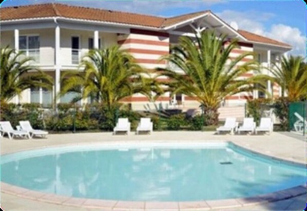 Piscine extérieure