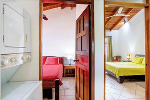 2 chambres, bureau, fer et planche à repasser, Wi-Fi