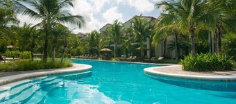 1-Bedroom Near Pool S