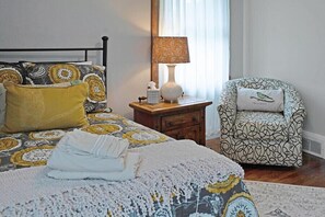 3 chambres, fer et planche à repasser, lit parapluie, Wi-Fi