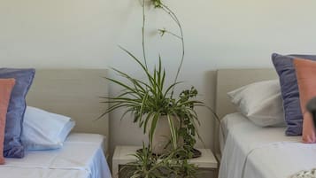1 bedroom, premium bedding, memory-foam beds, minibar