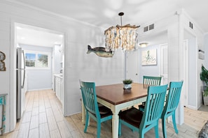 Dining - Pet Friendly | 3BR in South Bay by the Gulf Destin w/ Easy Beach Access (Destin)