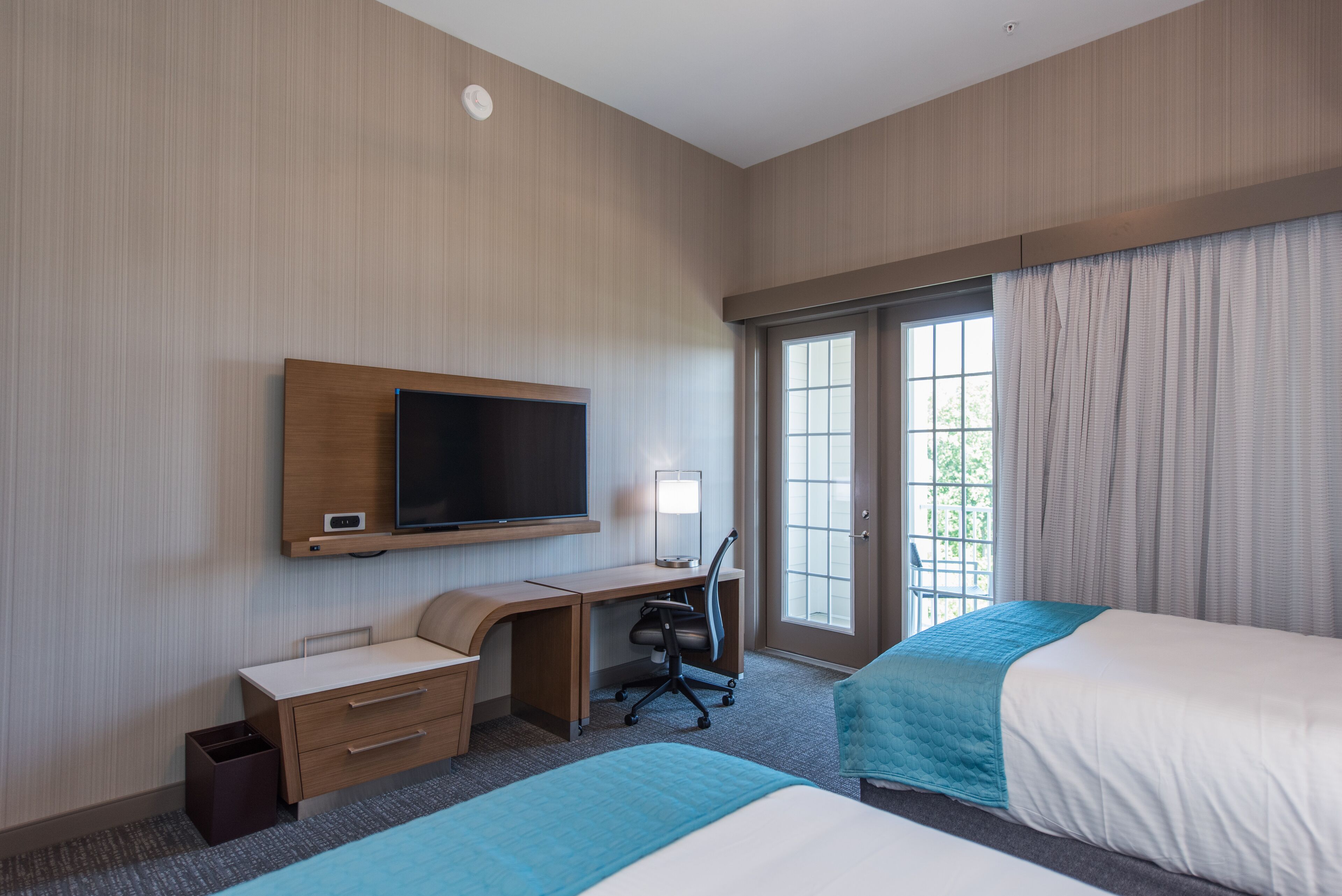 luxury suite, multiple beds, non smoking | view from room