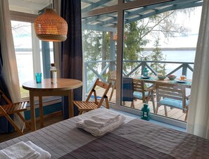 Cabana panorâmico (Panoramic cabin with terrace) | Cortinas blackout, berços (sobretaxa), roupa de cama