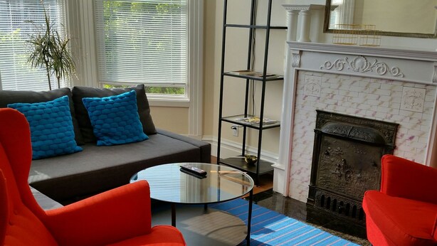 Living area - Noe Valley Top Floor 3 BR Victorian (San Francisco)