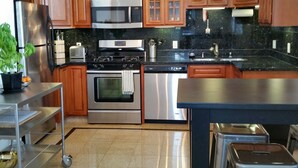 Free WiFi - Noe Valley Top Floor 3 BR Victorian (San Francisco)