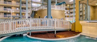 25% Monthly discount, open 10/20-2/19.  Celebrate the holidays on HHI